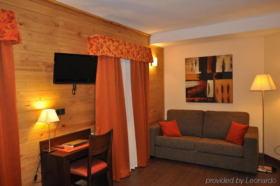 Hotel Solineu La Molina  Room photo